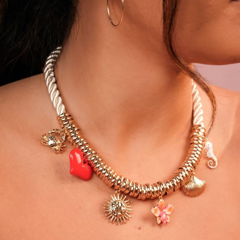 Colar Banho Diamante Maximalista Corda Torcida Elos Sol Carangueijo Concha