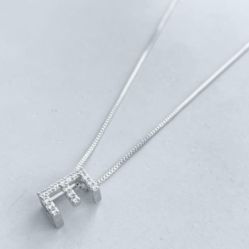 Colar Banho Ouro Branco Letra Cravejada