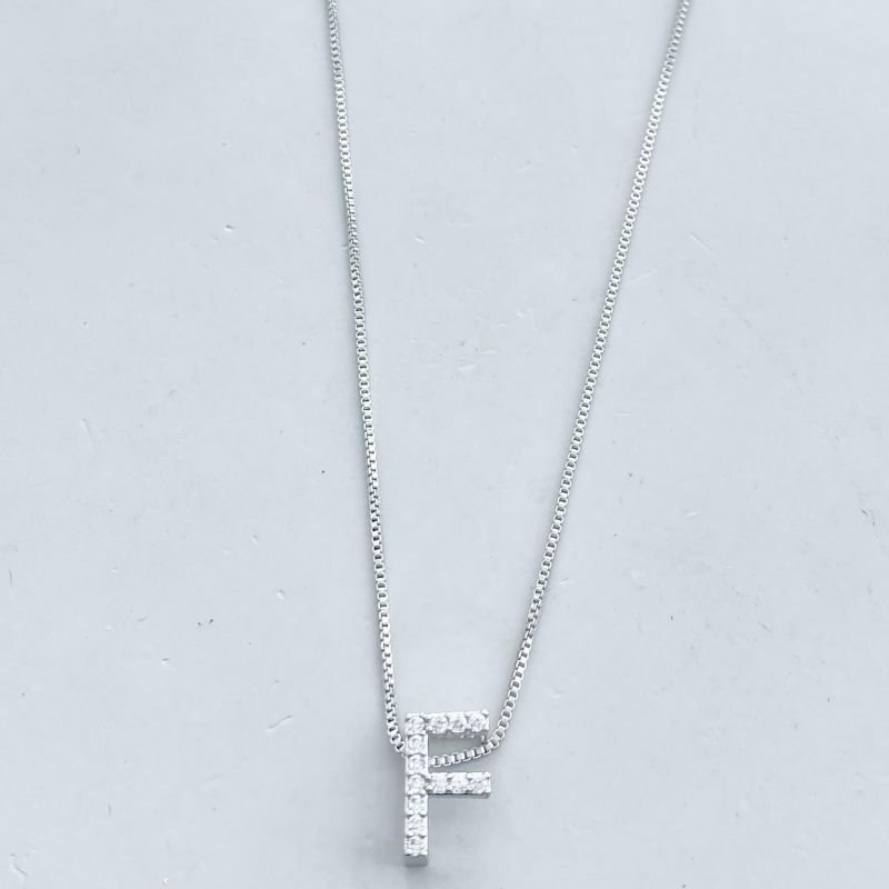 Colar Banho Ouro Branco Letra Cravejada