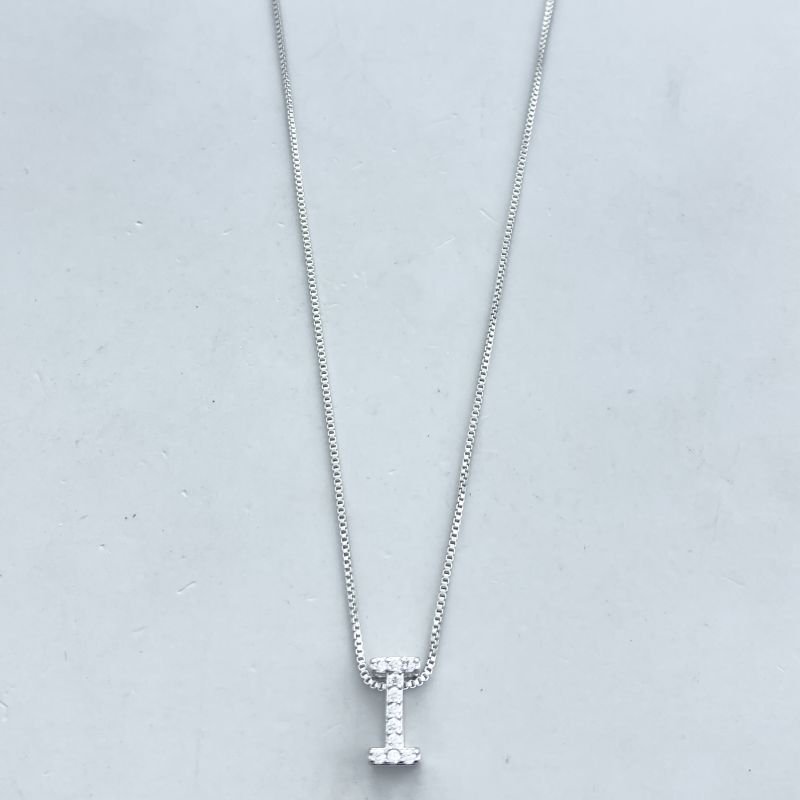 Colar Banho Ouro Branco Letra Cravejada