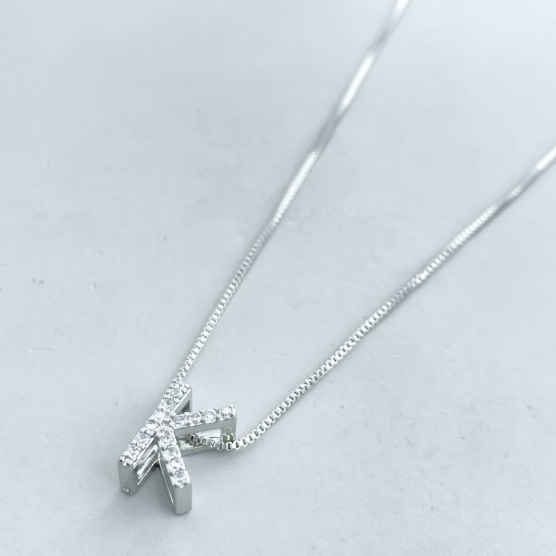 Colar Banho Ouro Branco Letra Cravejada