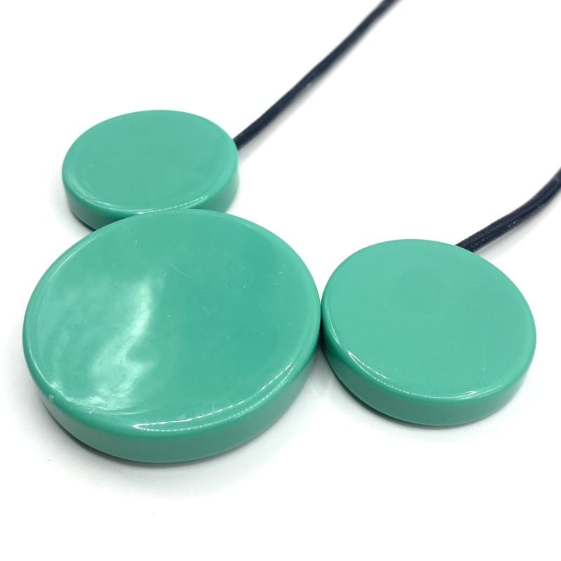 Colar Bijuteria com 3 Bolas Achatadas Acrílicas