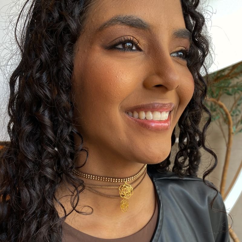 Colar Bijuteria Courino Tarrachinhas 2 pg Flor Vazada Boho Chic