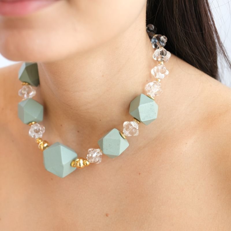 Colar Bijuteria Pedras Acrílicas xom 4 Pentágono