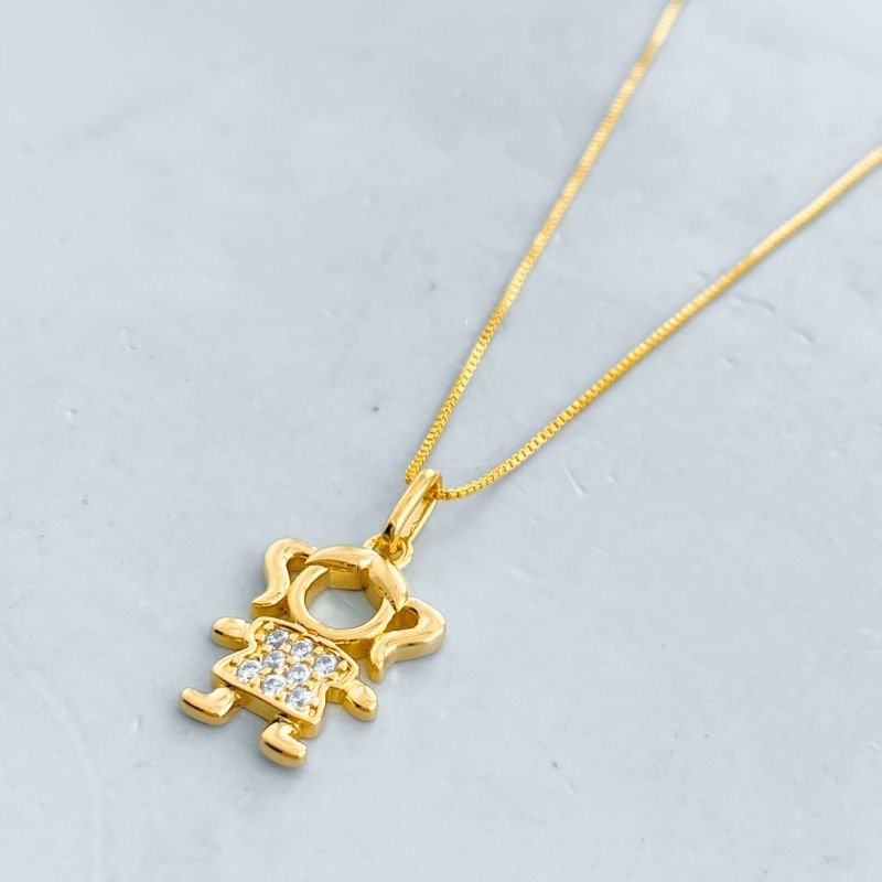 Colar Folheado Menina Vazada Vestido Cravejado