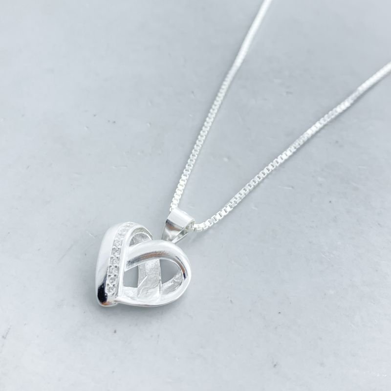 Colar Prata925 Coração Liso Entrelaçado Pedrinhas