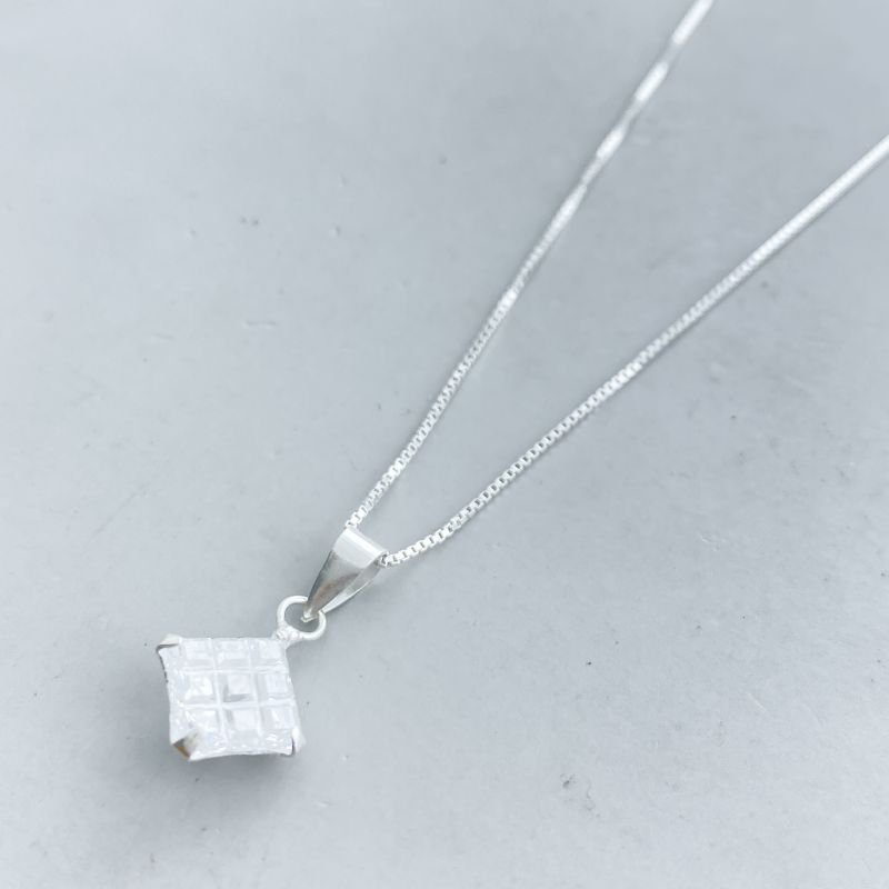 Colar Prata925 Ponto de Luz Pedra Quadrada de Zircônia Delicado Minimalista