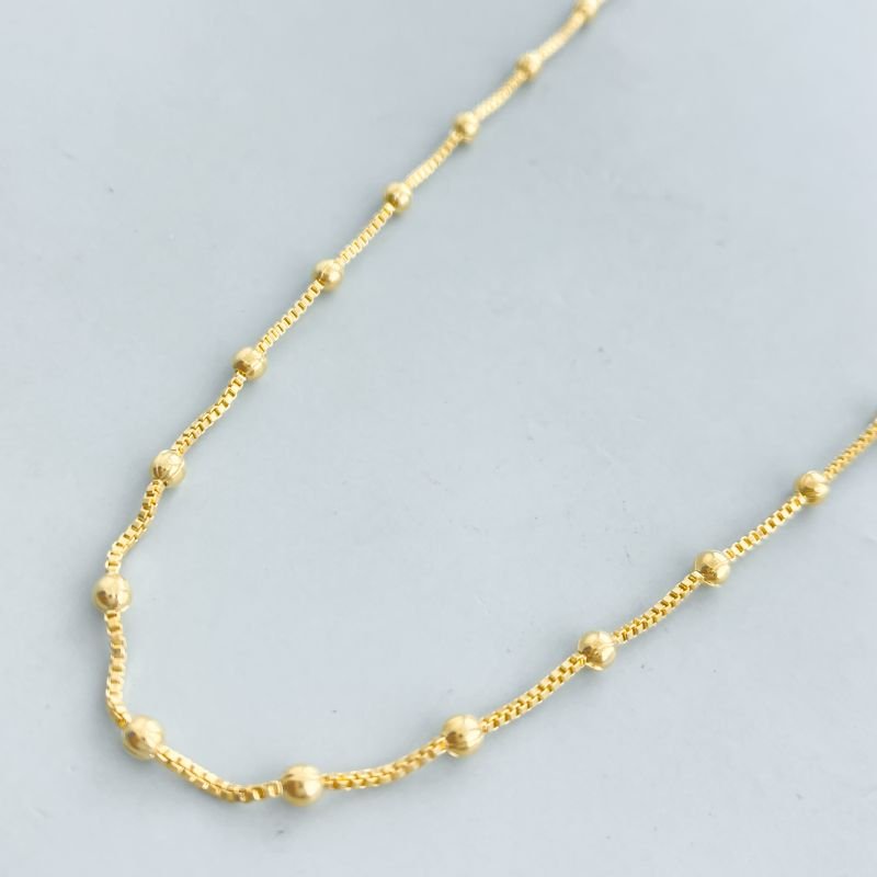 Colar Semijoia Choker Veneziana E Bolas Lisas