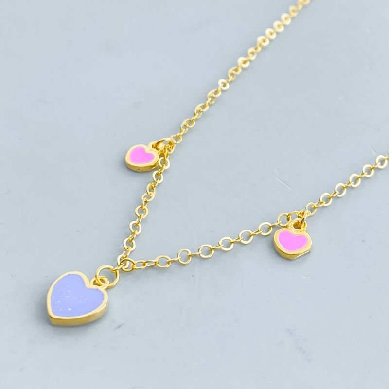 Colar Semijoia com 3 Corações Resinados com Glitter