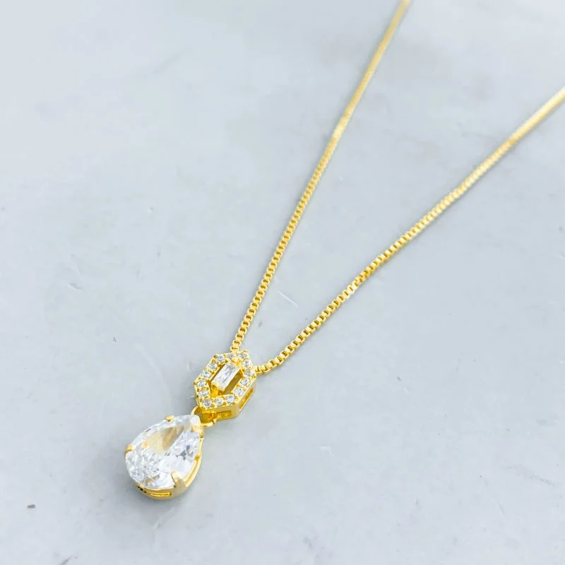 Colar Semijoia Pedra Gota e Losango