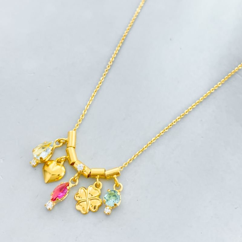 Colar Semijoia Pedra Gota Redondo Trevo e Coração Liso 5cm Extensor