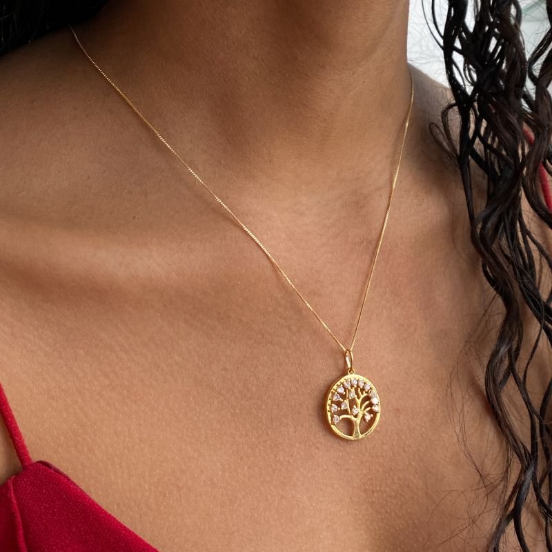 Colar Semijoia Medalha Árvore da Vida Pedras