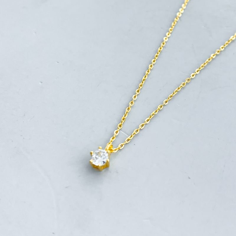 Colar Semijoia Ponto De Luz Pequeno com 6 Garras