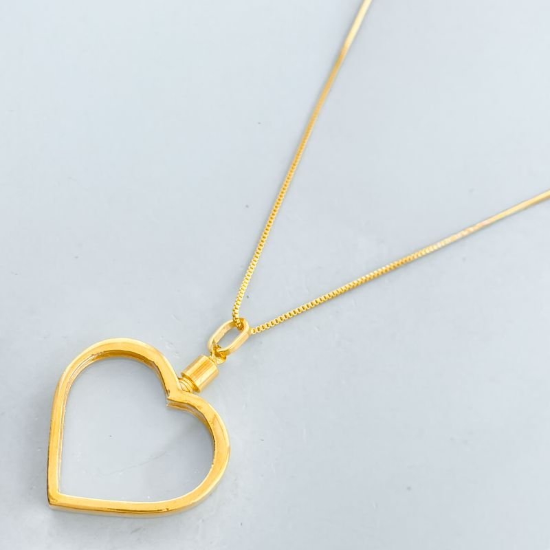 Colar Semijoia Relicario Formato Coração