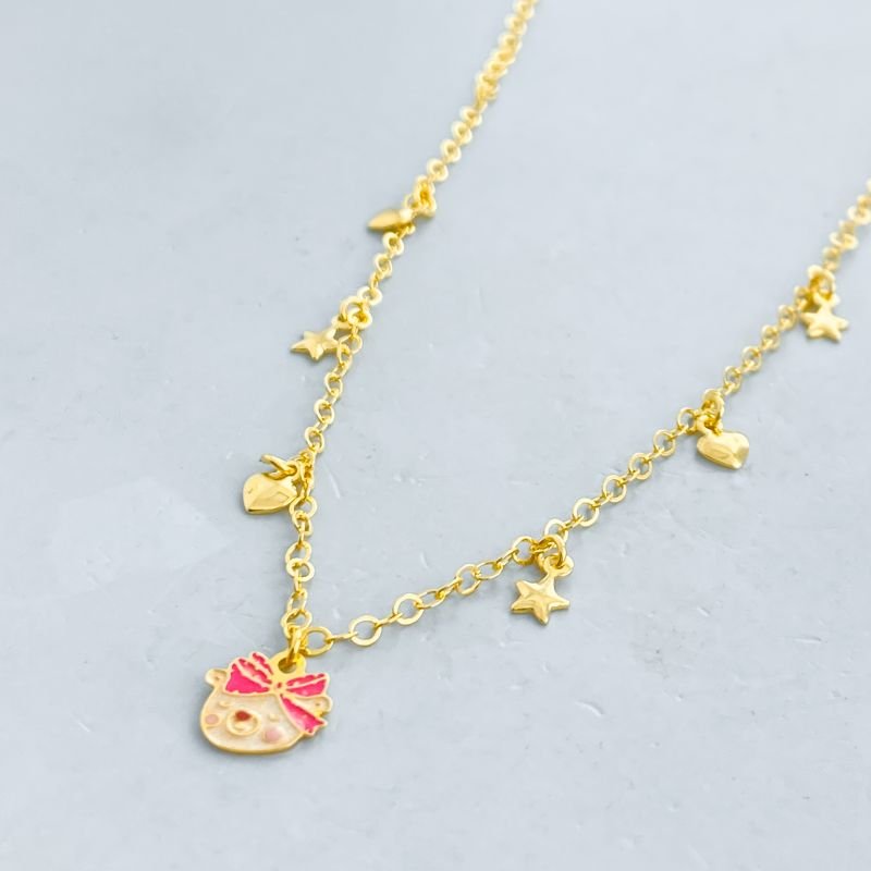 Colar Semijoia Urso Resinado com Laço Estrelas e Corações Lisos