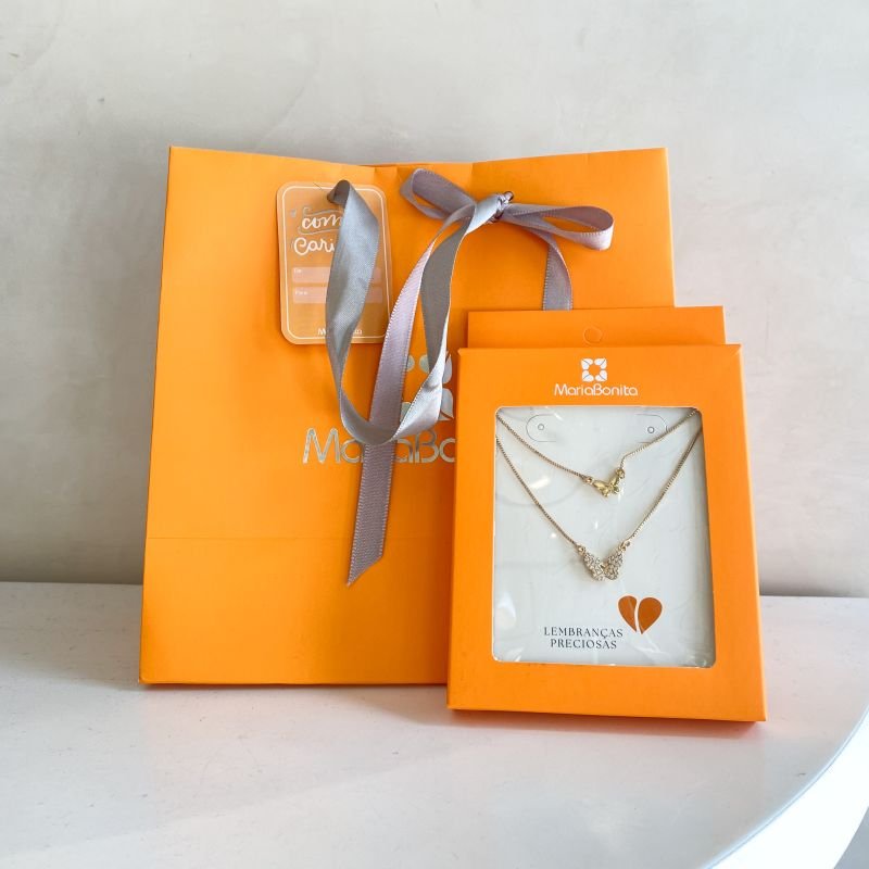 Combo Colar Banho Diamante Duplo Borboleta Cravejada e Lisa Meio Vazado