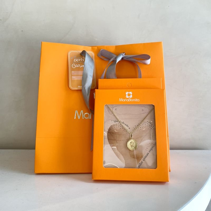 Combo Colar Semijoia Medalha Lisa Menina com 1 Pedrinha