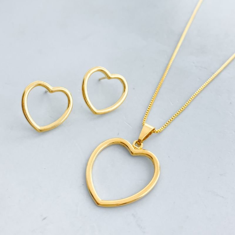 Combo Conjunto Folheado Delicado Coração Vazado Médio