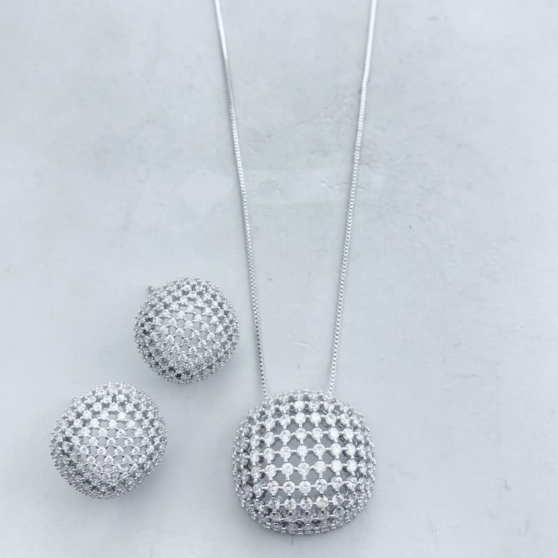 Conjunto Banho Diamante Cravejado Redondo Furadinho