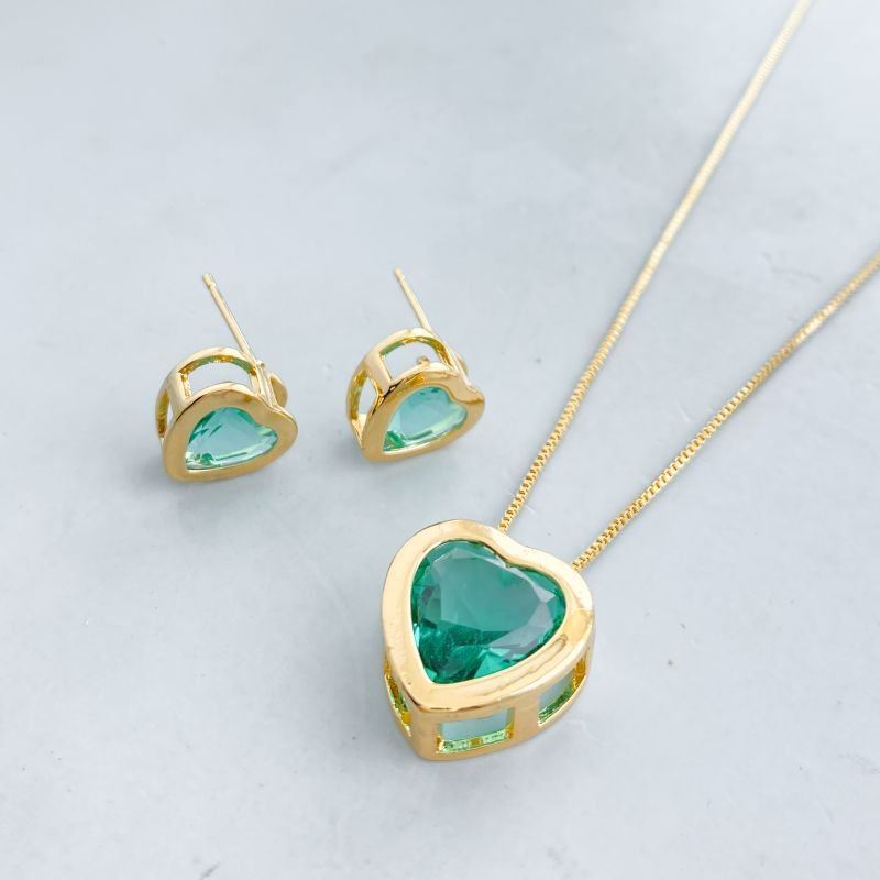 Conjunto Banho Diamante Delicado Pédra Coração Borda Lisa