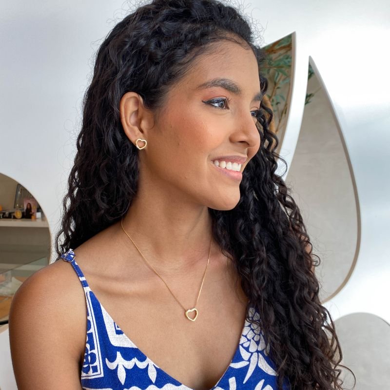 Conjunto Folheado Delicado com Coração Vazado Delicado