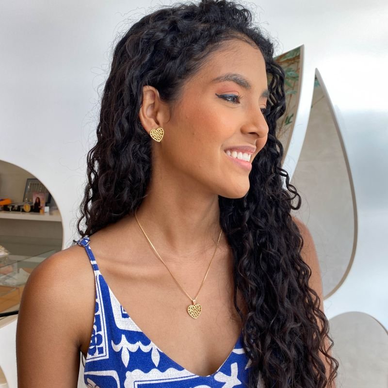 Conjunto Folheado Delicado com Detalhe de Coração Vazado