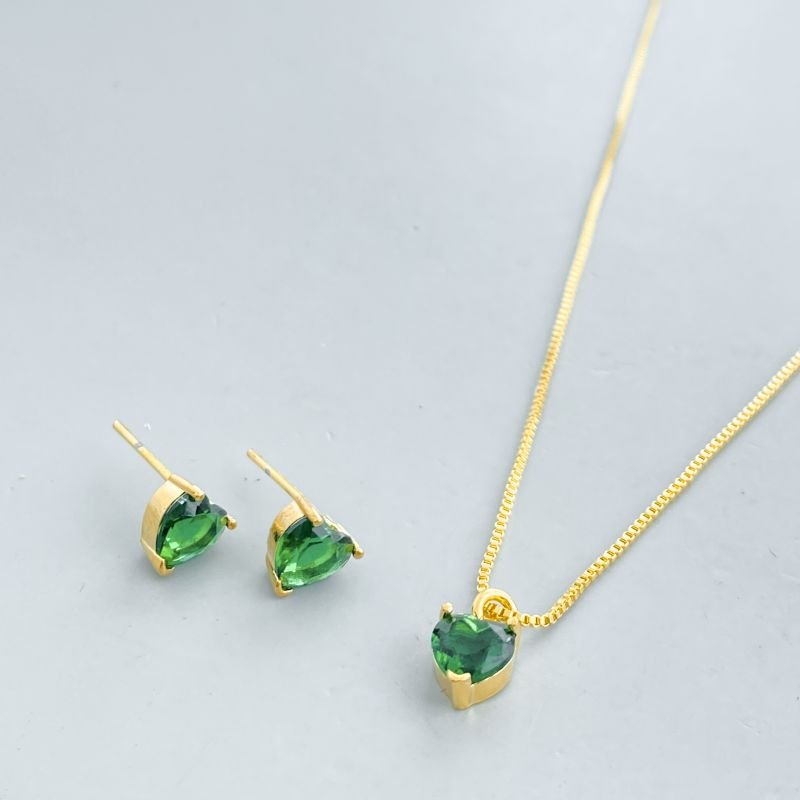Conjunto Semijoia Coração Zircônia com 3 Garras de 6mm Delicado