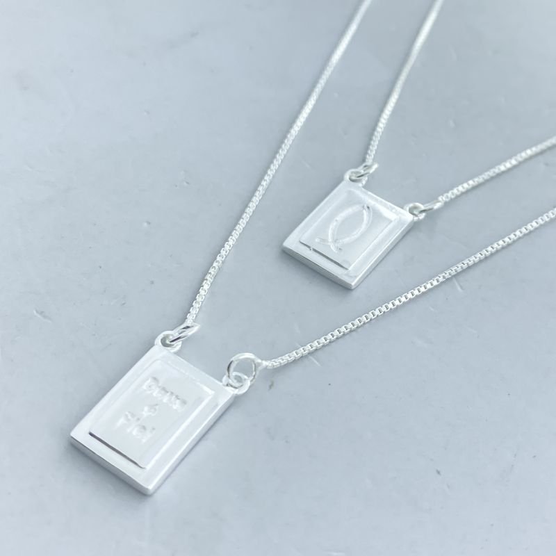 Escapulário Prata Placa Lisa Deus e Fiel e Peixe