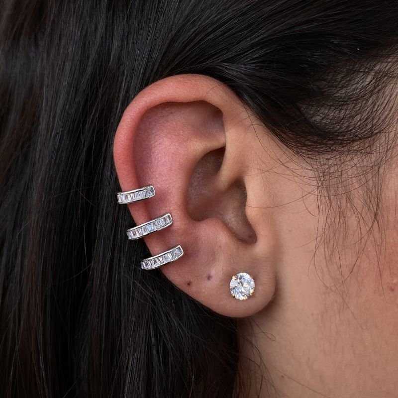 Piercing Bijuteria Fake com 3 Aros Pedras Baguetes Delicado