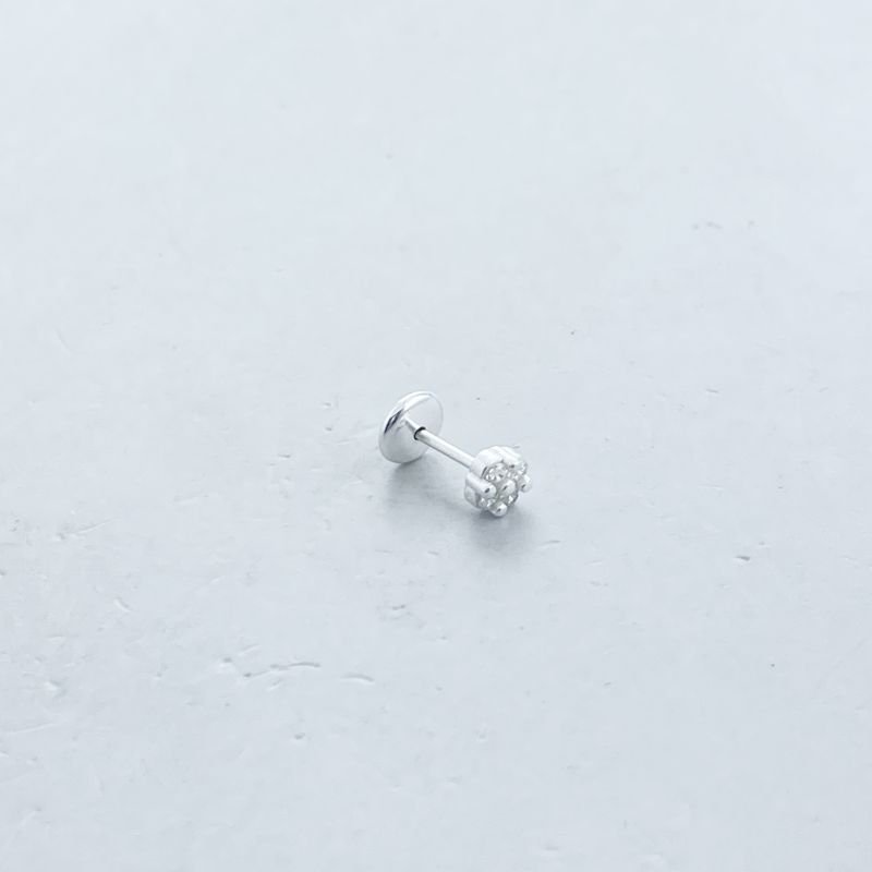 Piercing Prata Furo Helix Flor Pedrinhas com 4 Garras