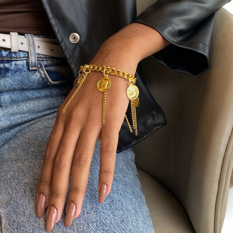 Pulseira Banho Diamante Medalhas Moedas e Correntes Boho Chic