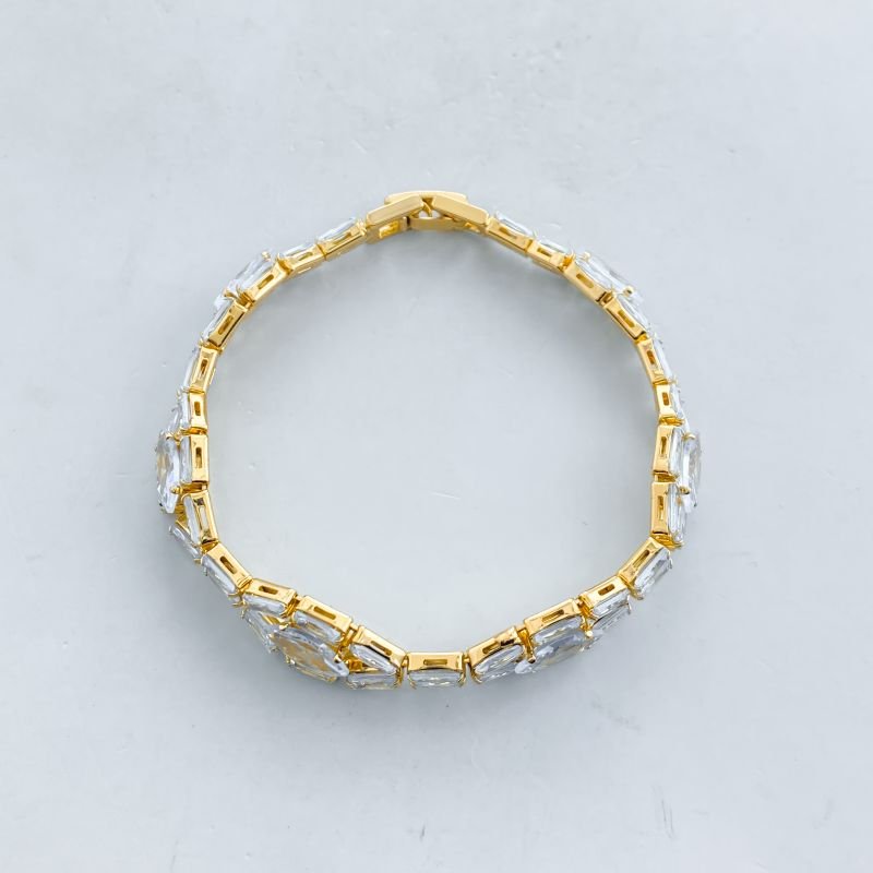 Pulseira Banho Diamante Pedras Baguetes e Navetes