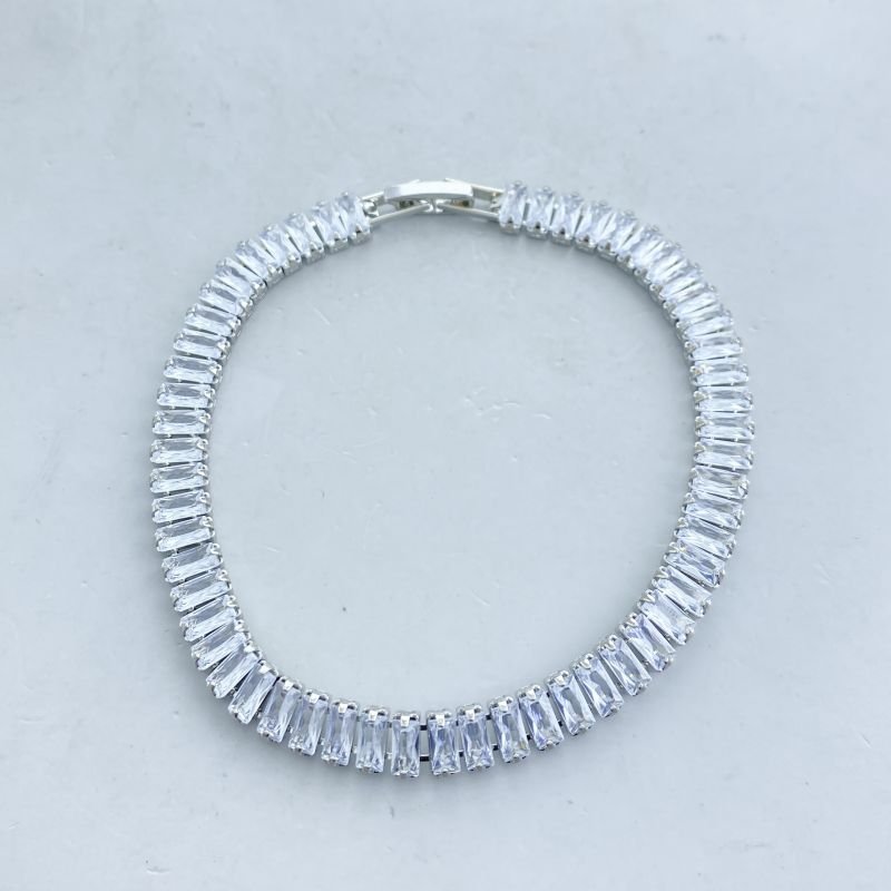 Pulseira Banho Diamante Riviera Pédras Baguetes Com Fecho