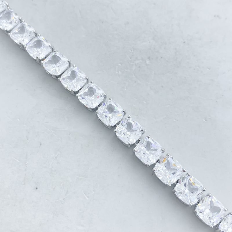 Pulseira Banho Diamante Riviera Pedras Quadradas com 4 Garras