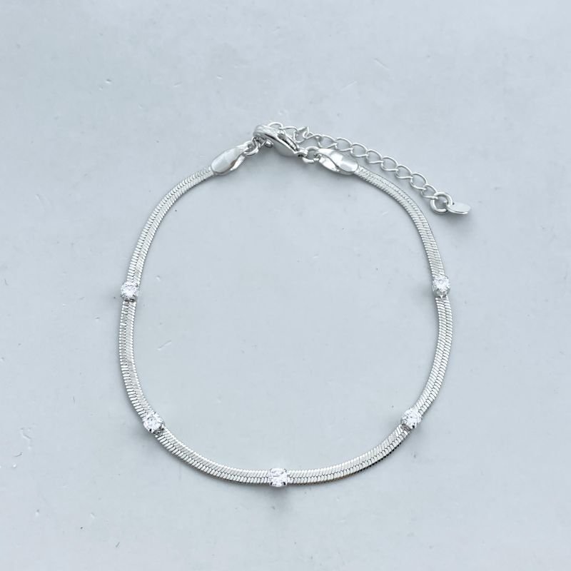 Pulseira Banho Ouro Branco Malha com 5 Pedrinhas Fina