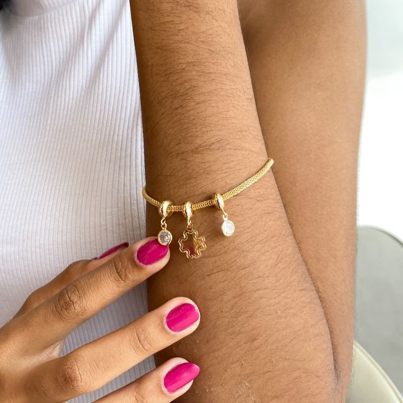 Pulseira Folheado Rabo de Rato Pingente Pontos de Luz e Trevo Fé