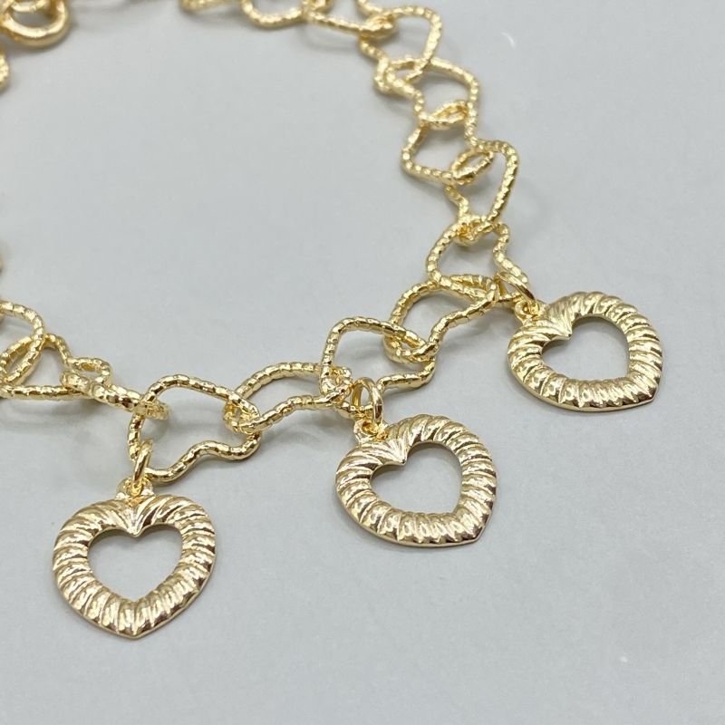 Pulseira Semijoia Elos Corações com 3 Corações Vazado Drapeado Extensor 5cm
